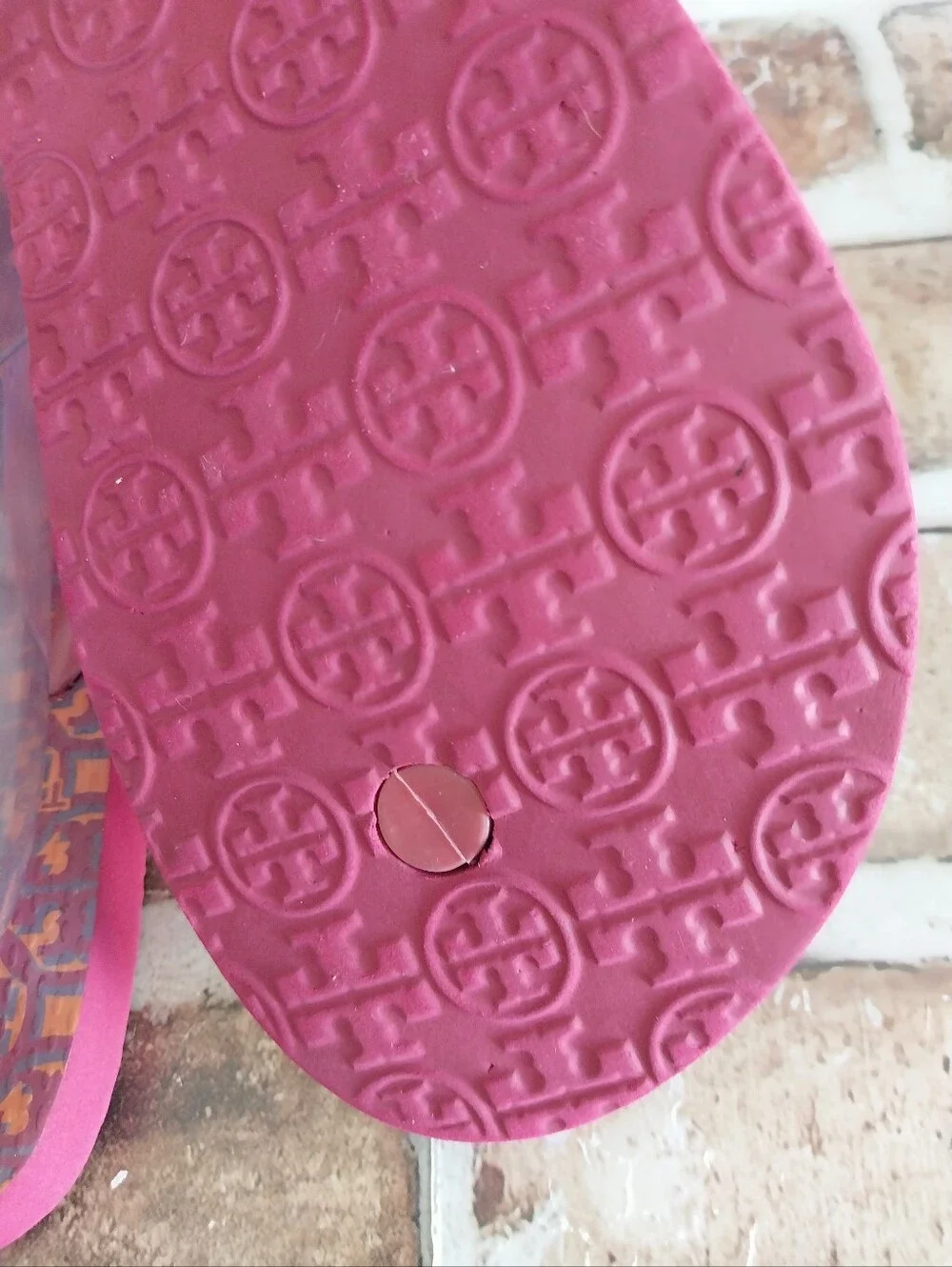 Pre-owned Tory Burch Lattice T Flip Flops